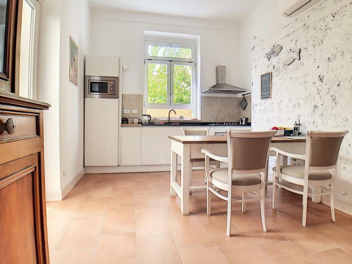 Artemia Appartement Levanto Buitenkant foto